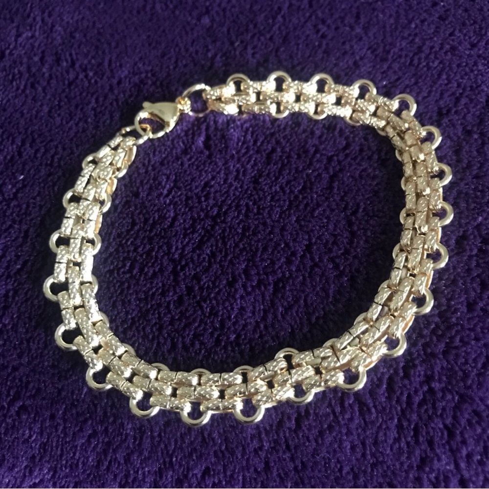 Classic bracelet, 18k Gold plated over sterling silver